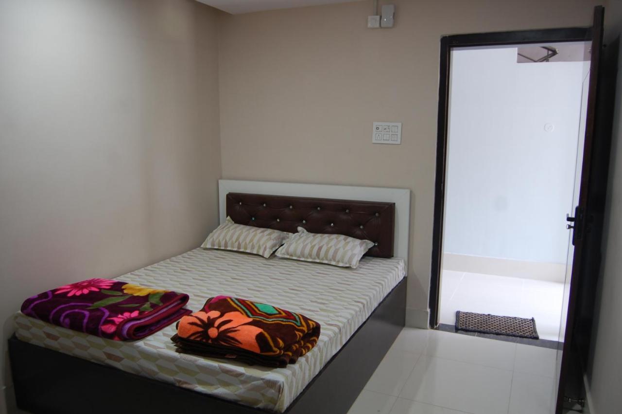 Hotel Maharaja Chaibasa Kültér fotó